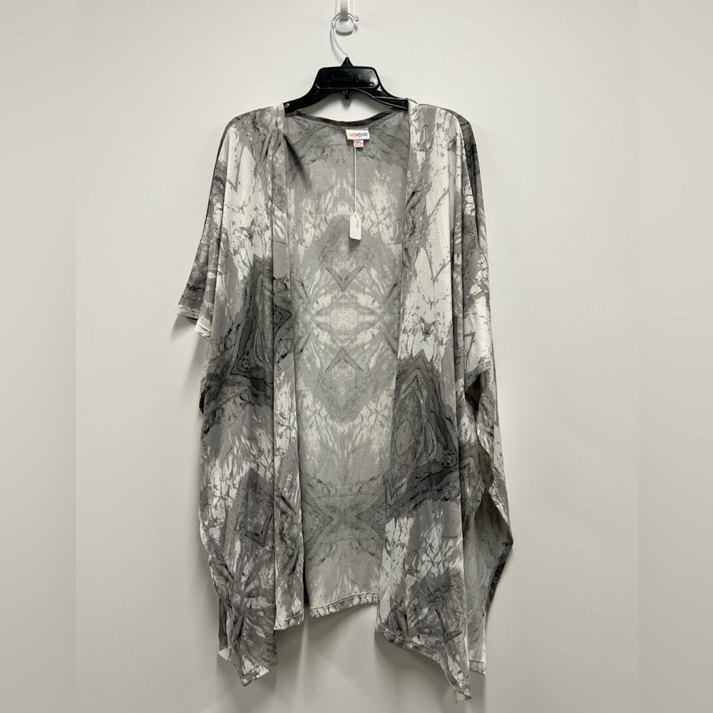 LuLa Roe Black White and Grey Marble Poncho Shawl Wrap    Size: Small/Medium
